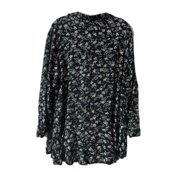 Chelsea & Theodore Shirt Size 1X Black Floral Print Tunic Button Up Top - Picture 2 of 7